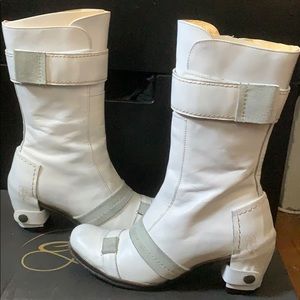 Eject boots white size US 8.5-9 / UK 39 NWT in box